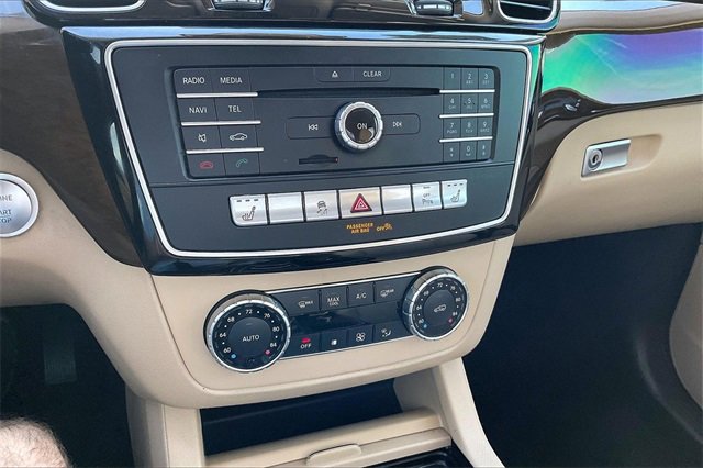 Used 2018 Mercedes-Benz GLE 350 w/ Premium 1 Package image 29