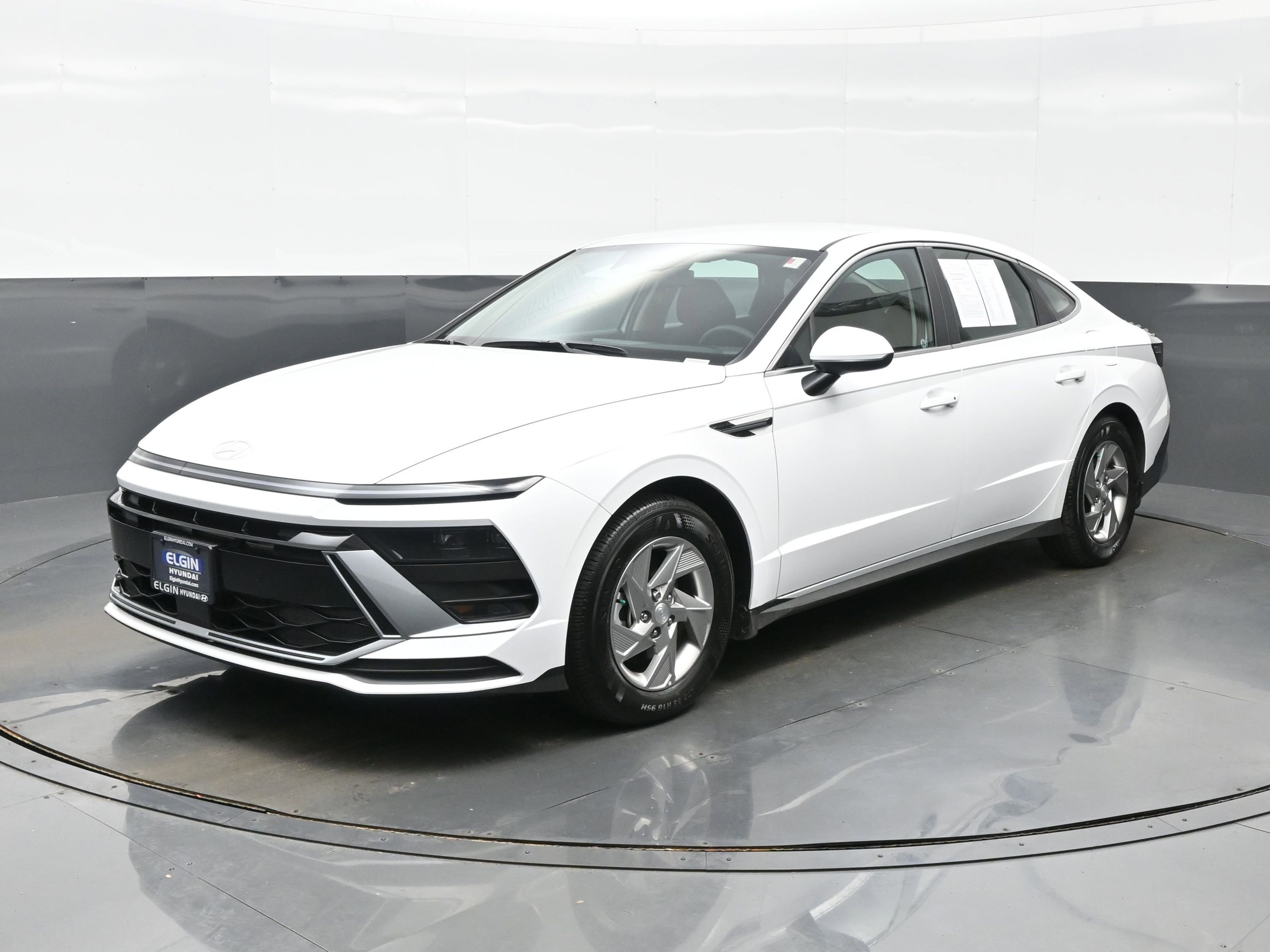 Certified 2026 Hyundai Sonata SE FWD image 2
