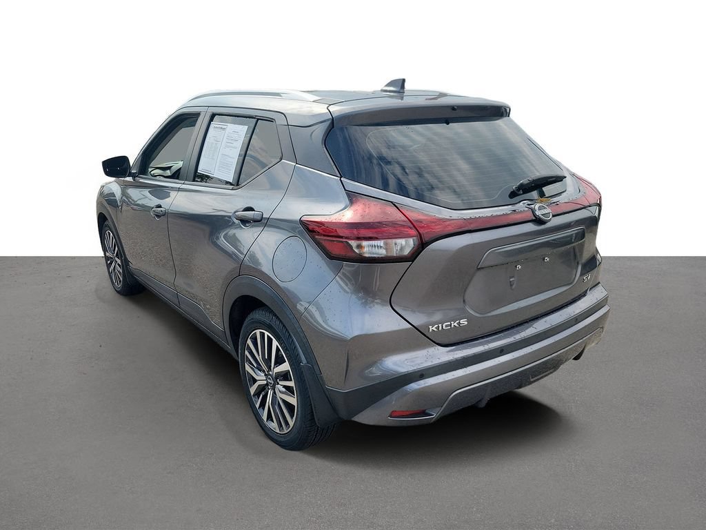 Certified 2022 Nissan Kicks SV FWD image 4