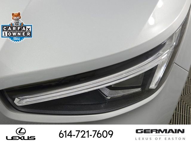 Used 2025 Volvo XC40 B5 Plus image 15