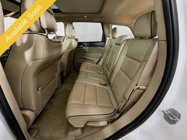 Used 2019 Jeep Grand Cherokee Overland w/ Jeep Active Safety Group AWD/4WD image 25