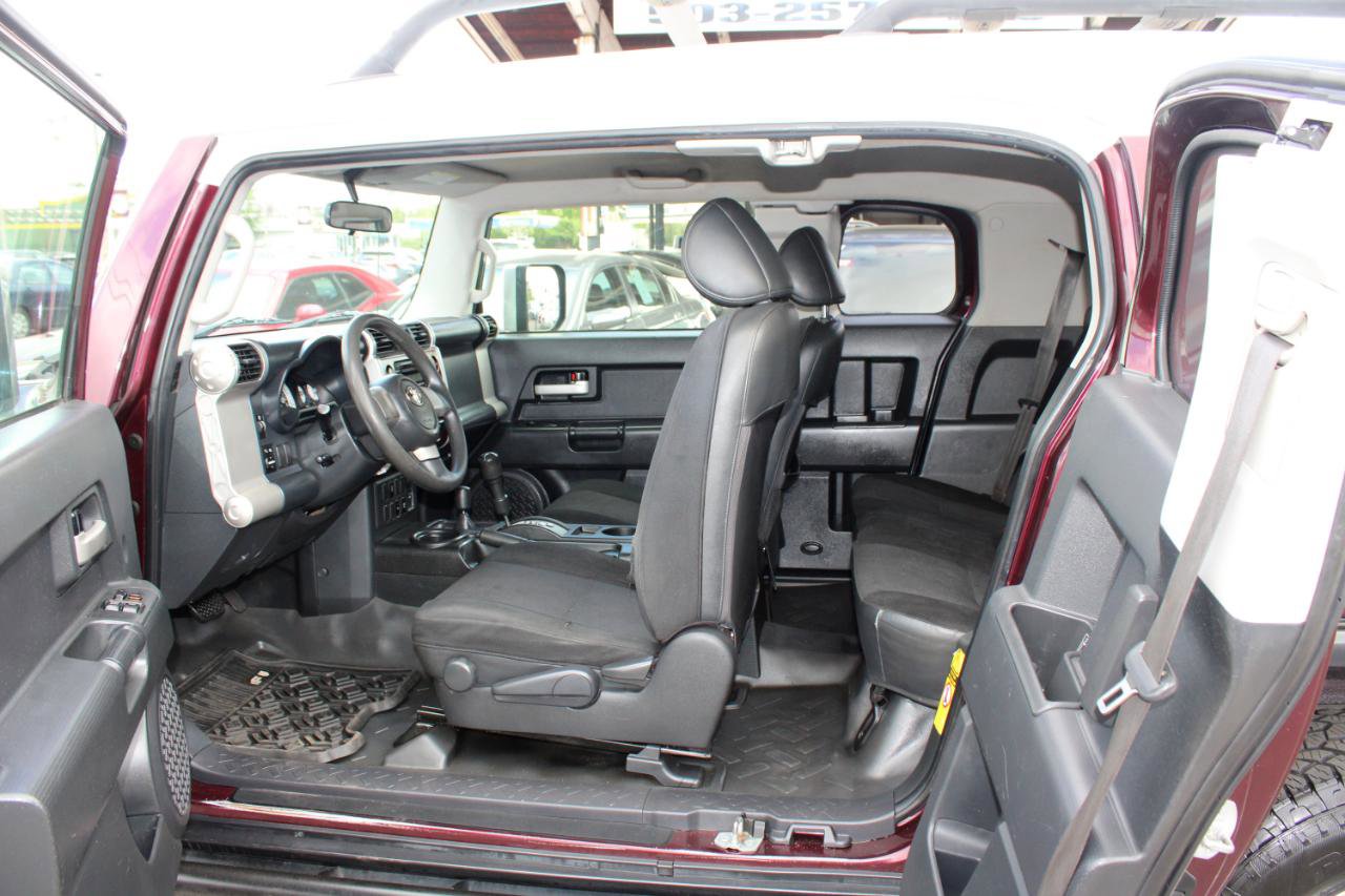 Used 2007 Toyota FJ Cruiser 4WD image 14