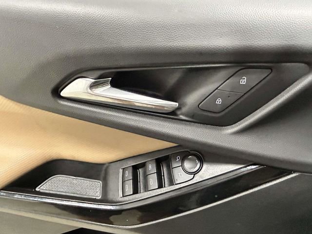 Used 2025 Chevrolet Equinox ACTIV w/ Safety and Technology Package FWD image 14