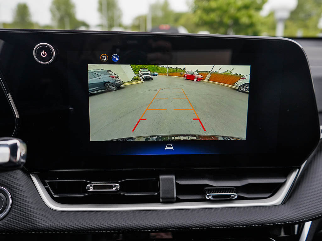 New 2026 Chevrolet Equinox LT FWD image 23