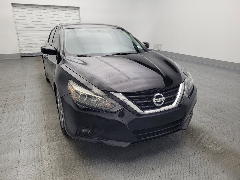 Used 2018 Nissan Altima 2.5 SR w/ SR Special Edition image 14