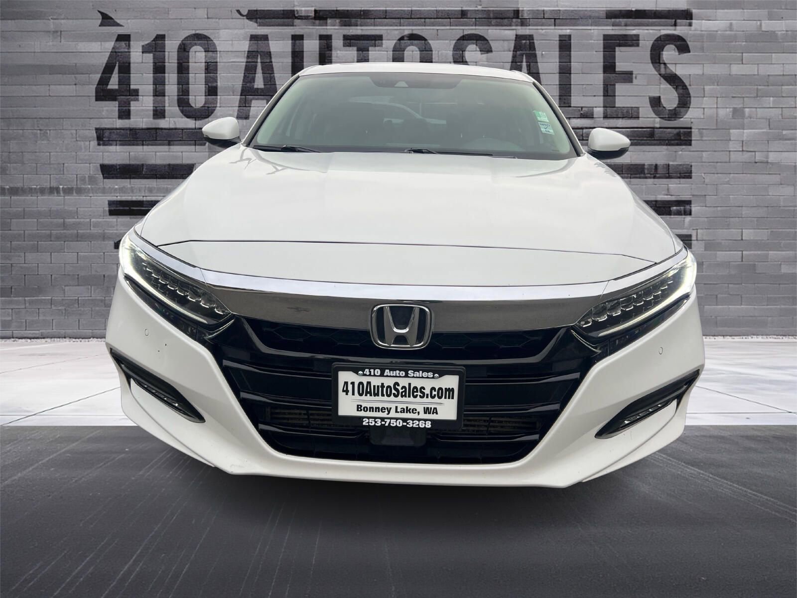 Used 2020 Honda Accord Touring image 4