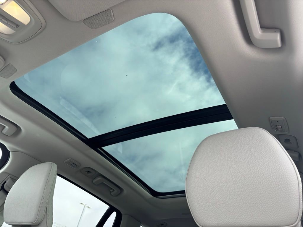 Certified 2024 Volvo XC90 B5 Core w/ Protection Package Premier image 12