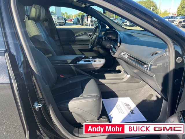 Used 2024 Cadillac Lyriq Tech w/ Driver Assist Package AWD/4WD image 46