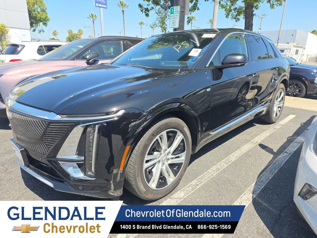 Certified 2024 Cadillac Lyriq Tech RWD image 2
