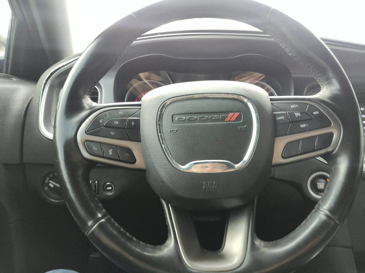 Used 2020 Dodge Charger SXT w/ Leather Interior Group image 48