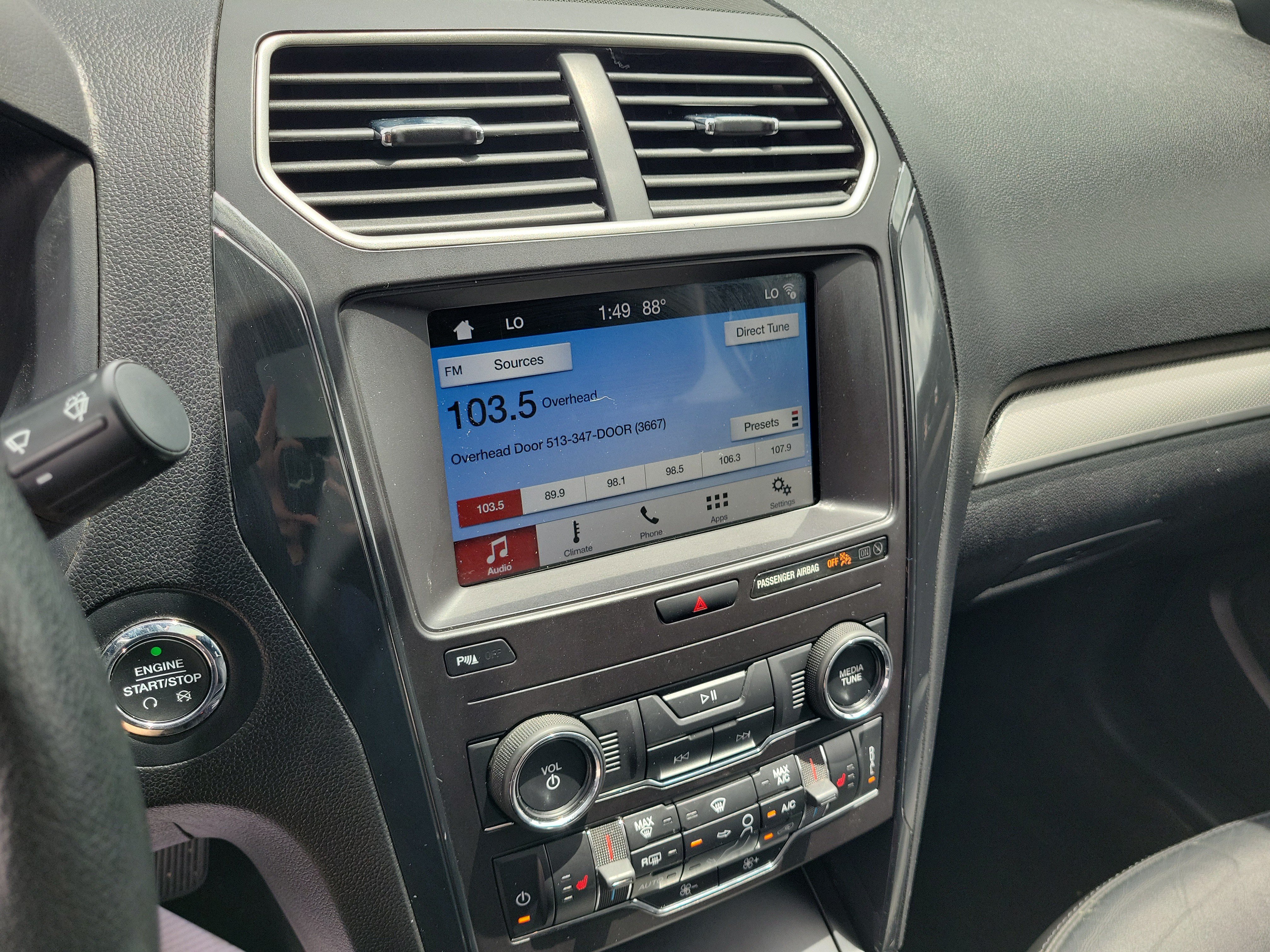 Used 2018 Ford Explorer XLT w/ Equipment Group 202A AWD/4WD image 29