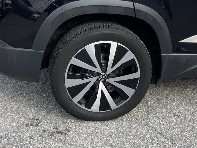 Used 2022 Volkswagen Taos SE image 11