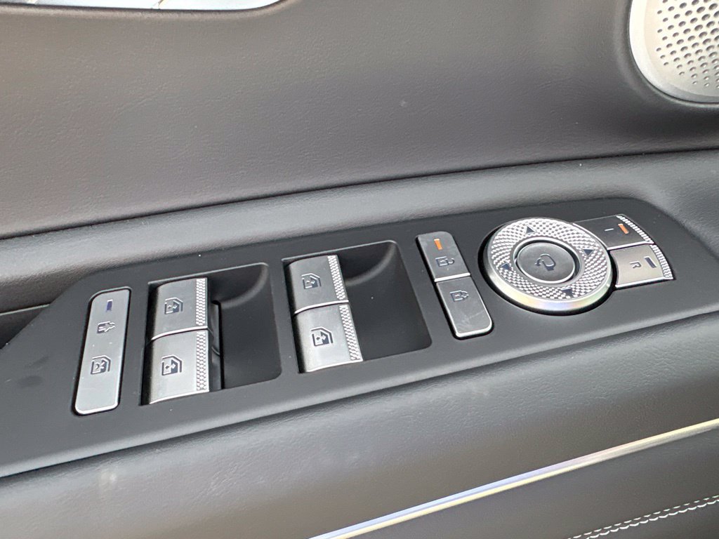 New 2027 Genesis GV80 2.5T Prestige AWD/4WD image 13