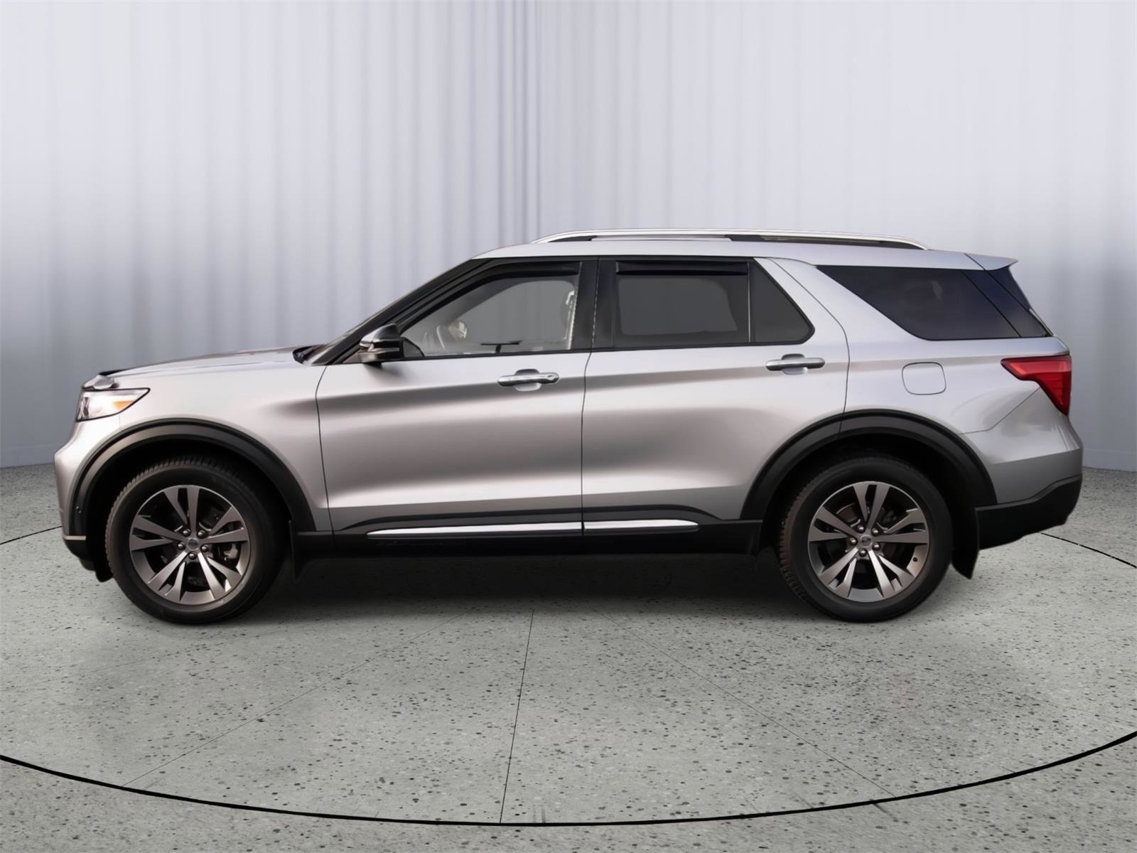 Used 2020 Ford Explorer Platinum w/ Premium Technology Package image 27