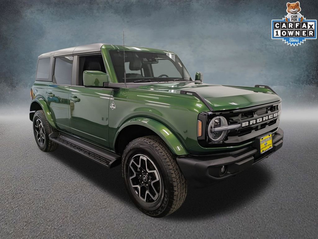 Used 2025 Ford Bronco Outer Banks AWD/4WD image 3