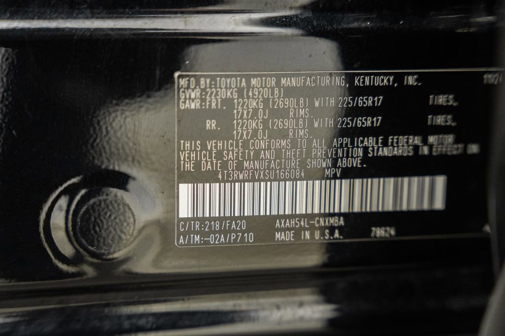 Used 2025 Toyota RAV4 XLE image 34