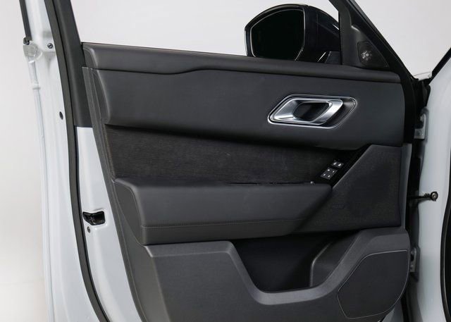 New 2026 Land Rover Range Rover Velar Dynamic SE image 20