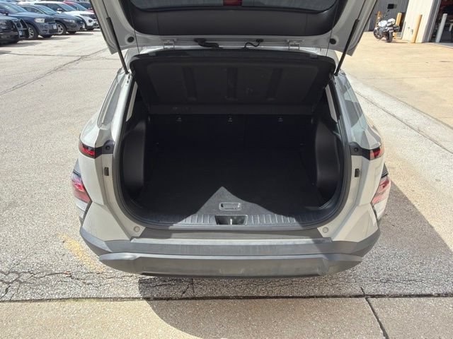 Used 2025 Hyundai Kona SEL FWD image 15