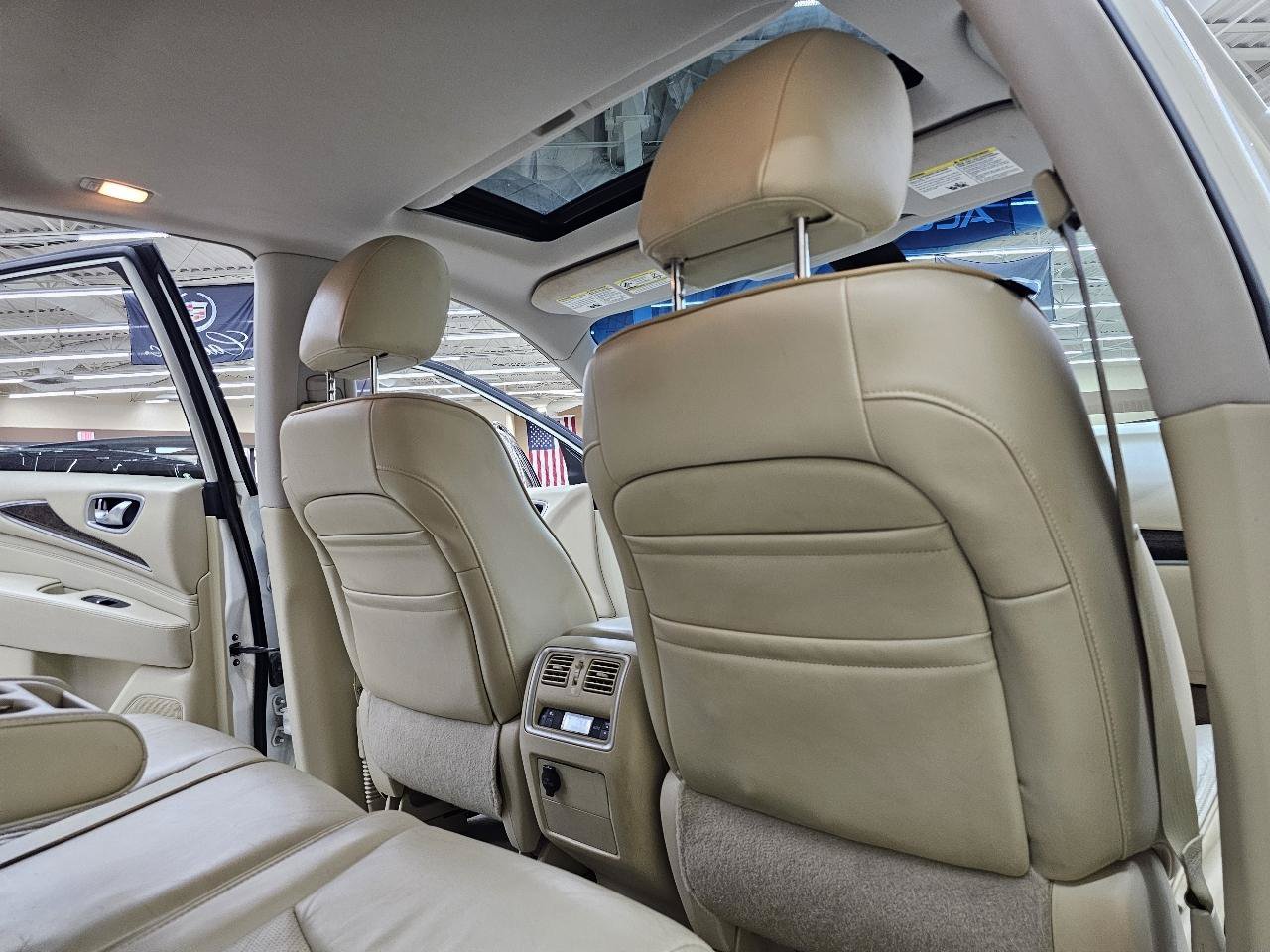 Used 2014 INFINITI QX60 FWD w/ Premium Plus Package image 24