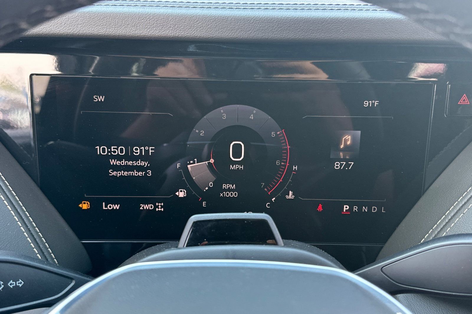 Used 2025 GMC Yukon XL Elevation image 24