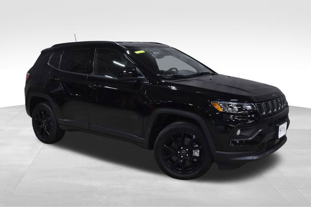 New 2026 Jeep Compass Latitude image 4