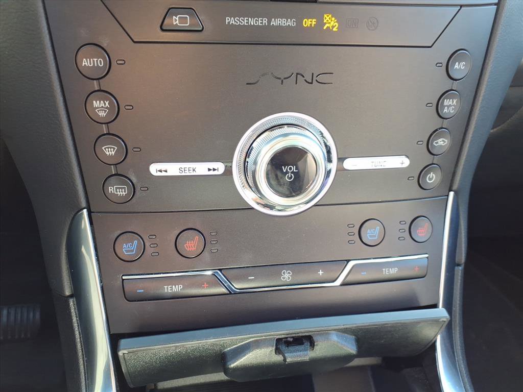 Used 2020 Ford Edge Titanium w/ Equipment Group 301A image 16