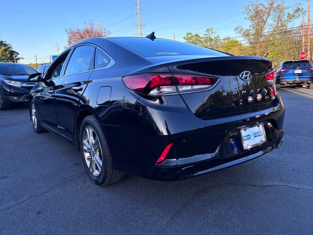 Used 2019 Hyundai Sonata Limited w/ Ultimate Package 04 FWD image 5