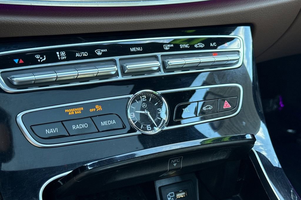 Used 2017 Mercedes-Benz E 300 image 20