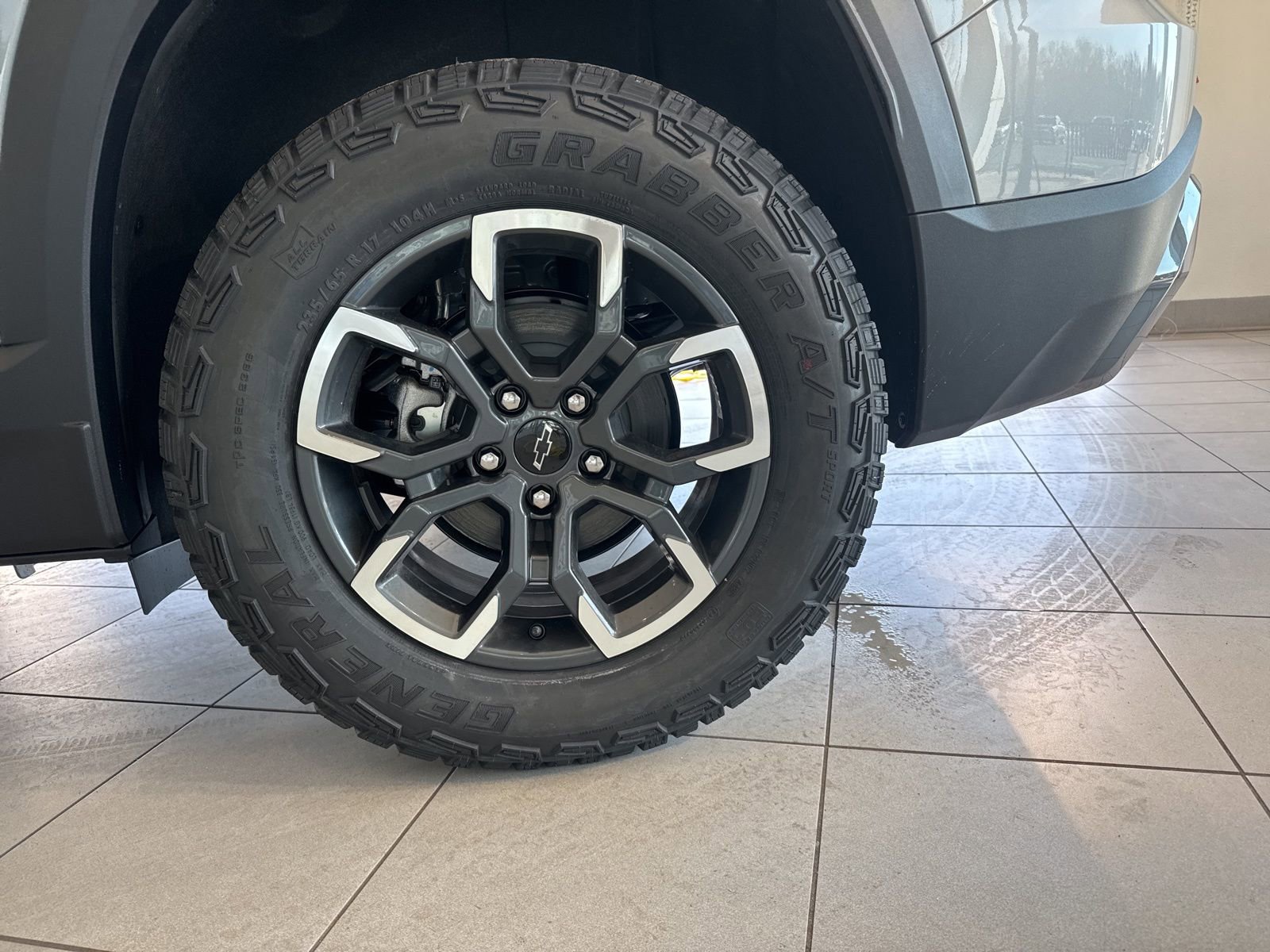 New 2026 Chevrolet Equinox ACTIV w/ Convenience Package III image 9