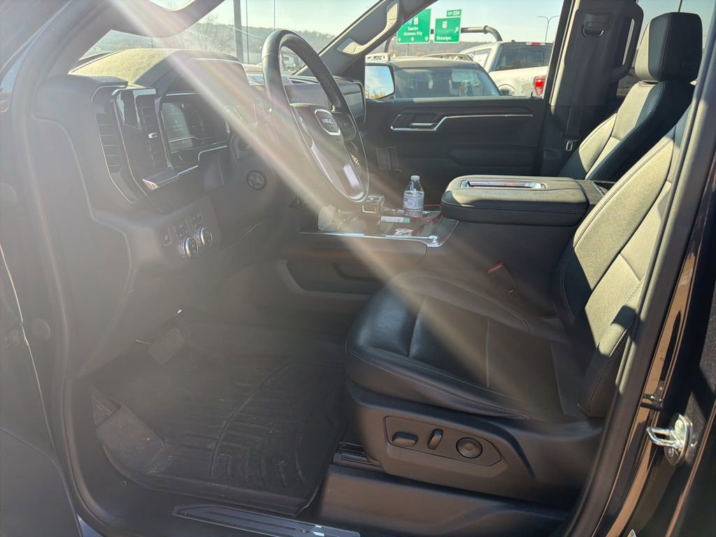 Used 2022 GMC Sierra 1500 SLT w/ SLT Premium Package image 10