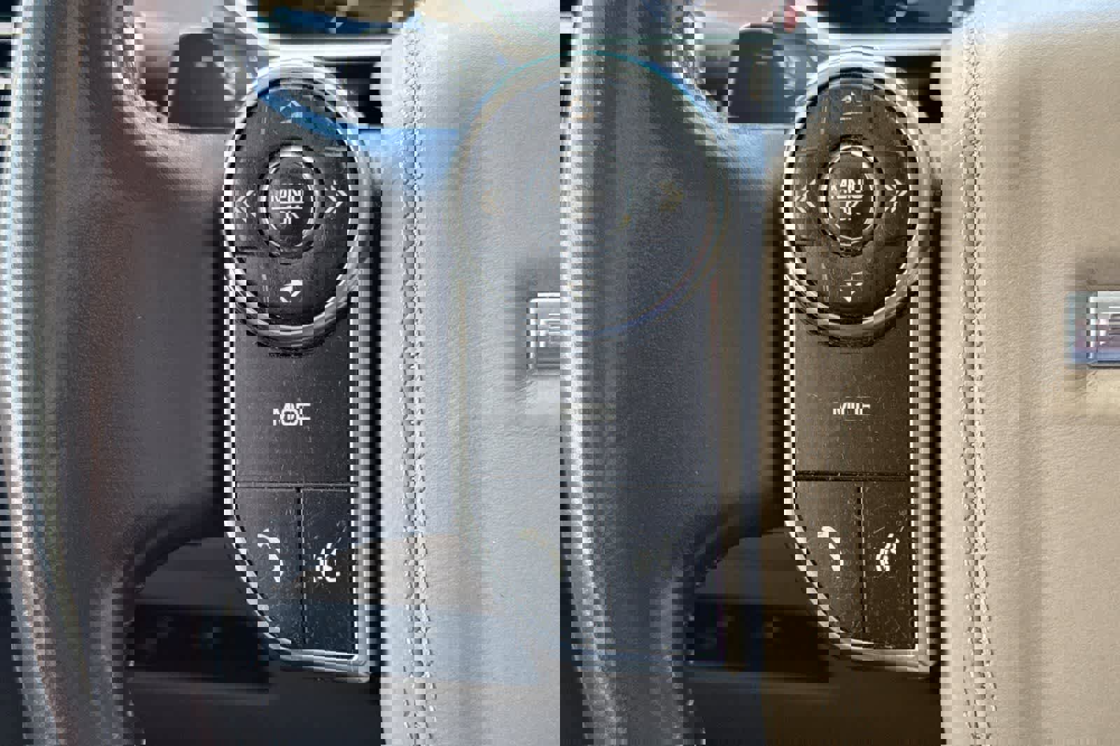 Used 2015 Land Rover Range Rover Long Wheelbase Supercharged image 28