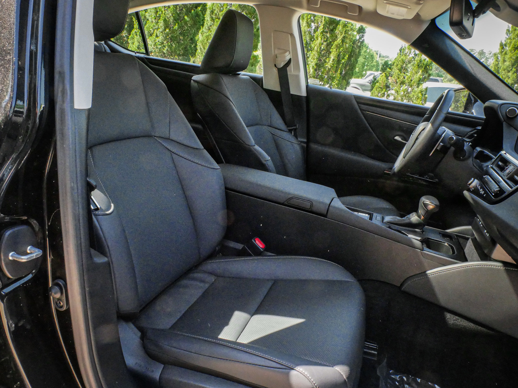 Used 2023 Lexus ES 350 w/ Premium Package FWD image 32