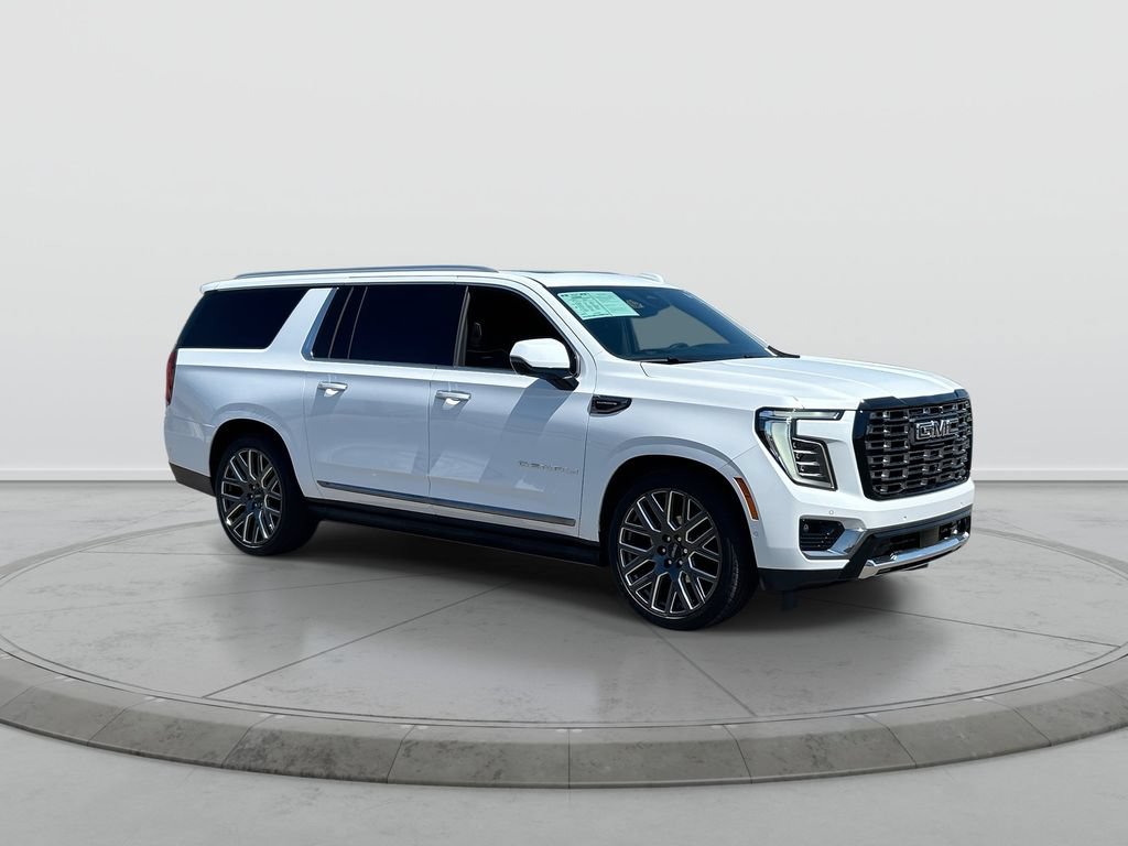 Used 2026 GMC Yukon XL Denali Ultimate AWD/4WD image 2