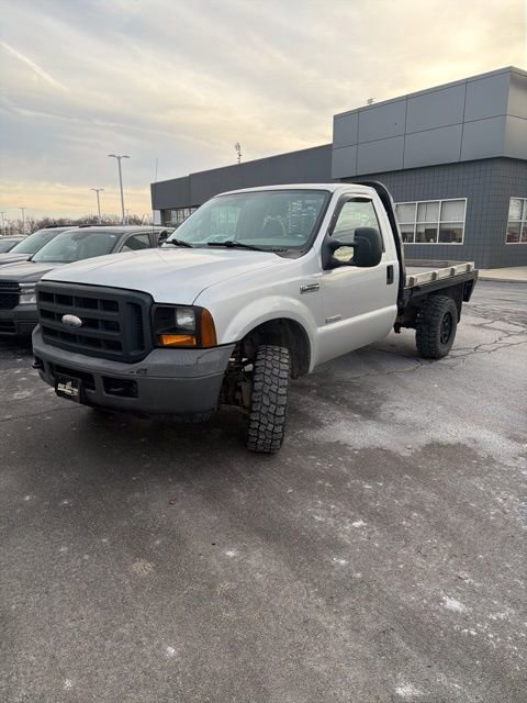 Used 2006 Ford F250 XLT image 2