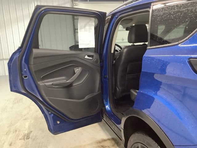 Used 2017 Ford Escape SE w/ Equipment Group 201A AWD/4WD image 13