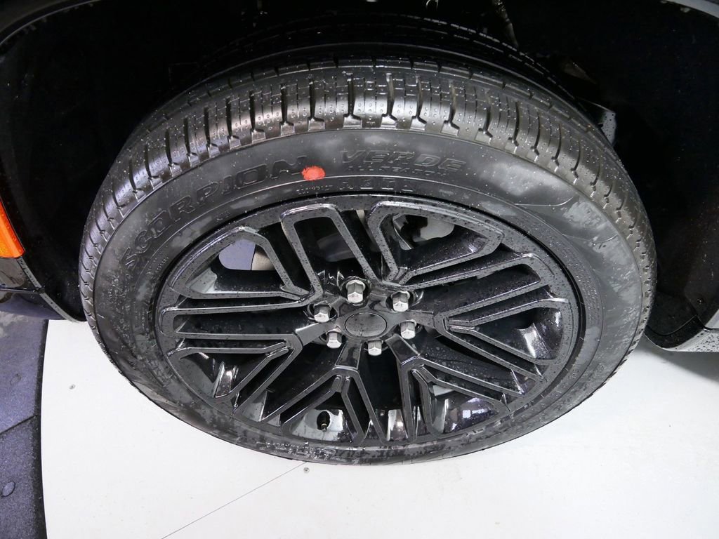 Used 2024 Jeep Wagoneer Series II image 16