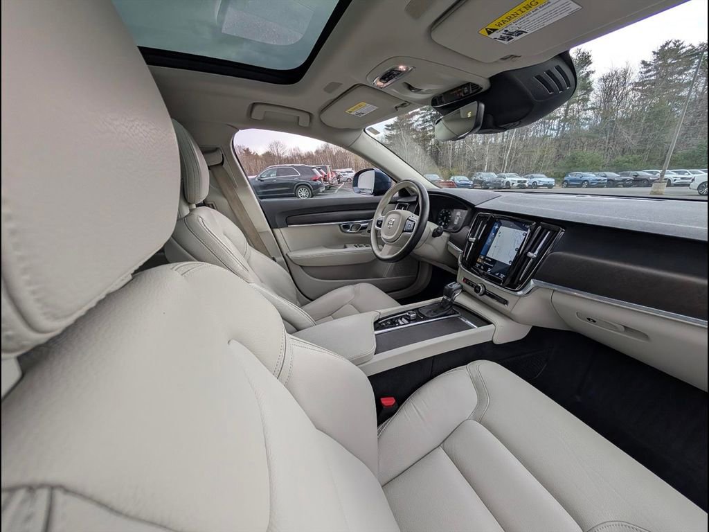 Used 2018 Volvo V90 T6 Cross Country w/ Convenience Package AWD/4WD image 18