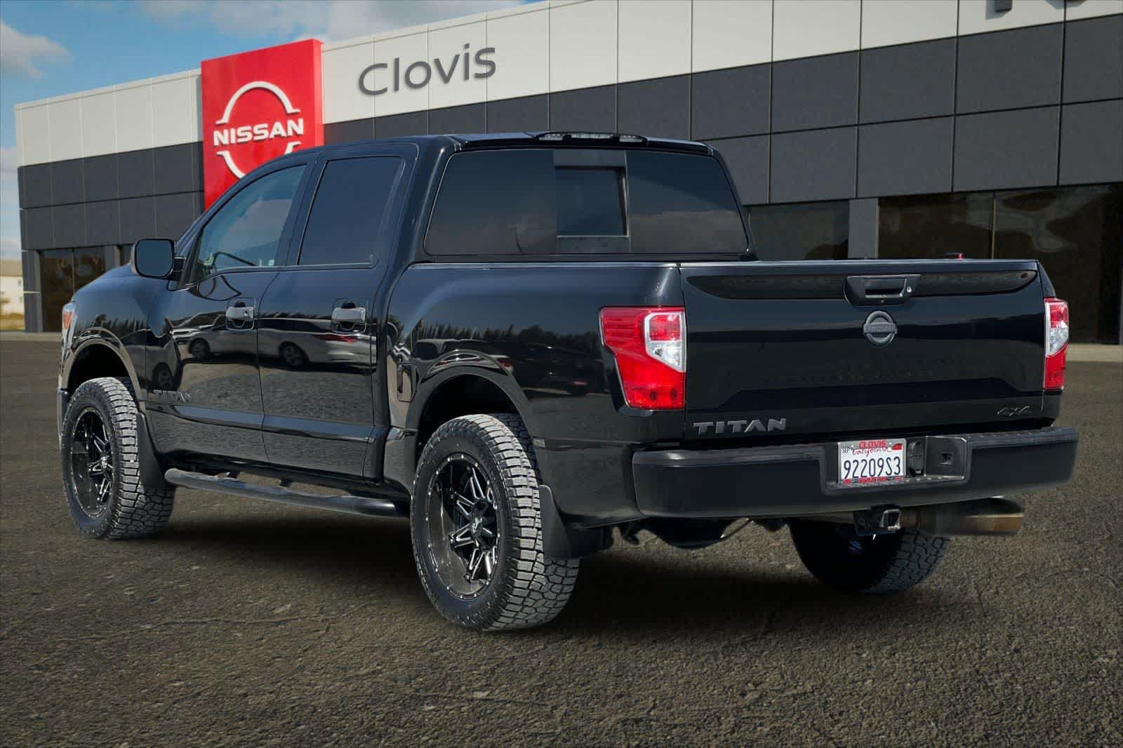 Used 2018 Nissan Titan S w/ S Utility Package AWD/4WD image 7