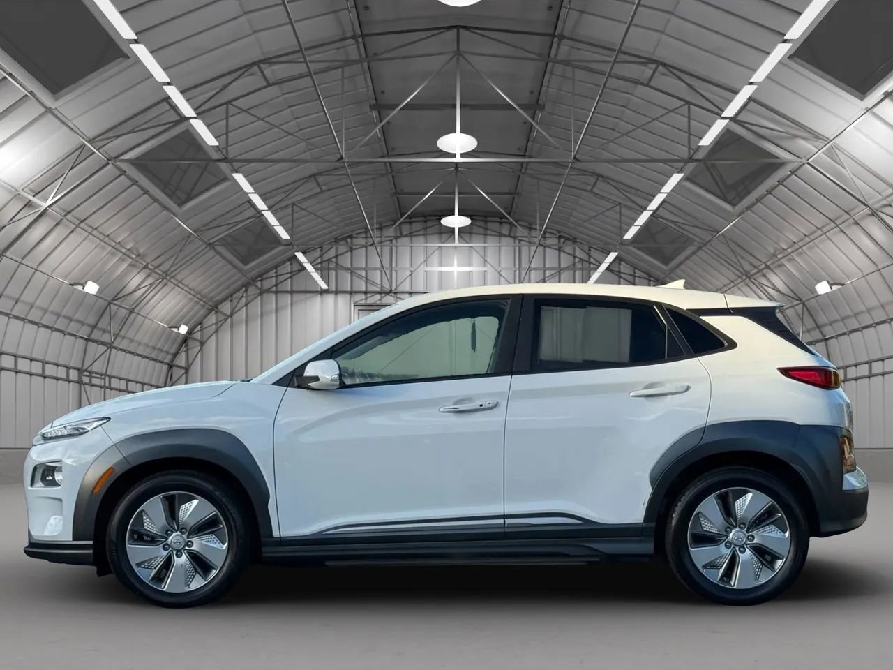 Used 2021 Hyundai Kona Limited image 4