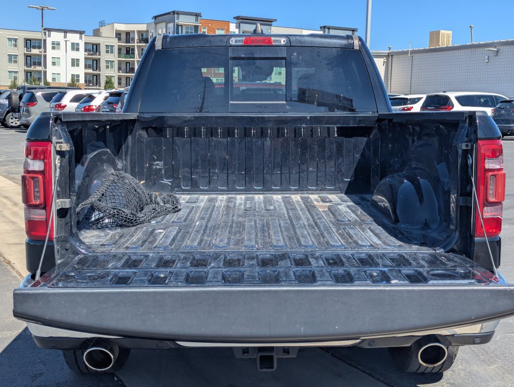 Used 2023 RAM 1500 Laramie AWD/4WD image 7