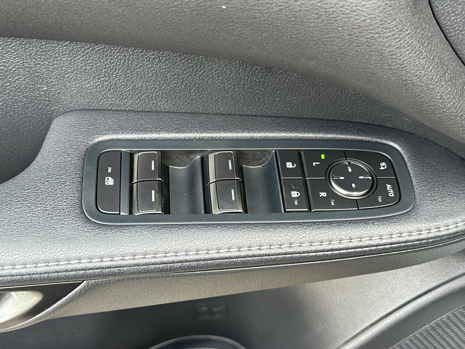 Used 2024 Lexus RX 350h w/ Accessory Package (Z1) image 12