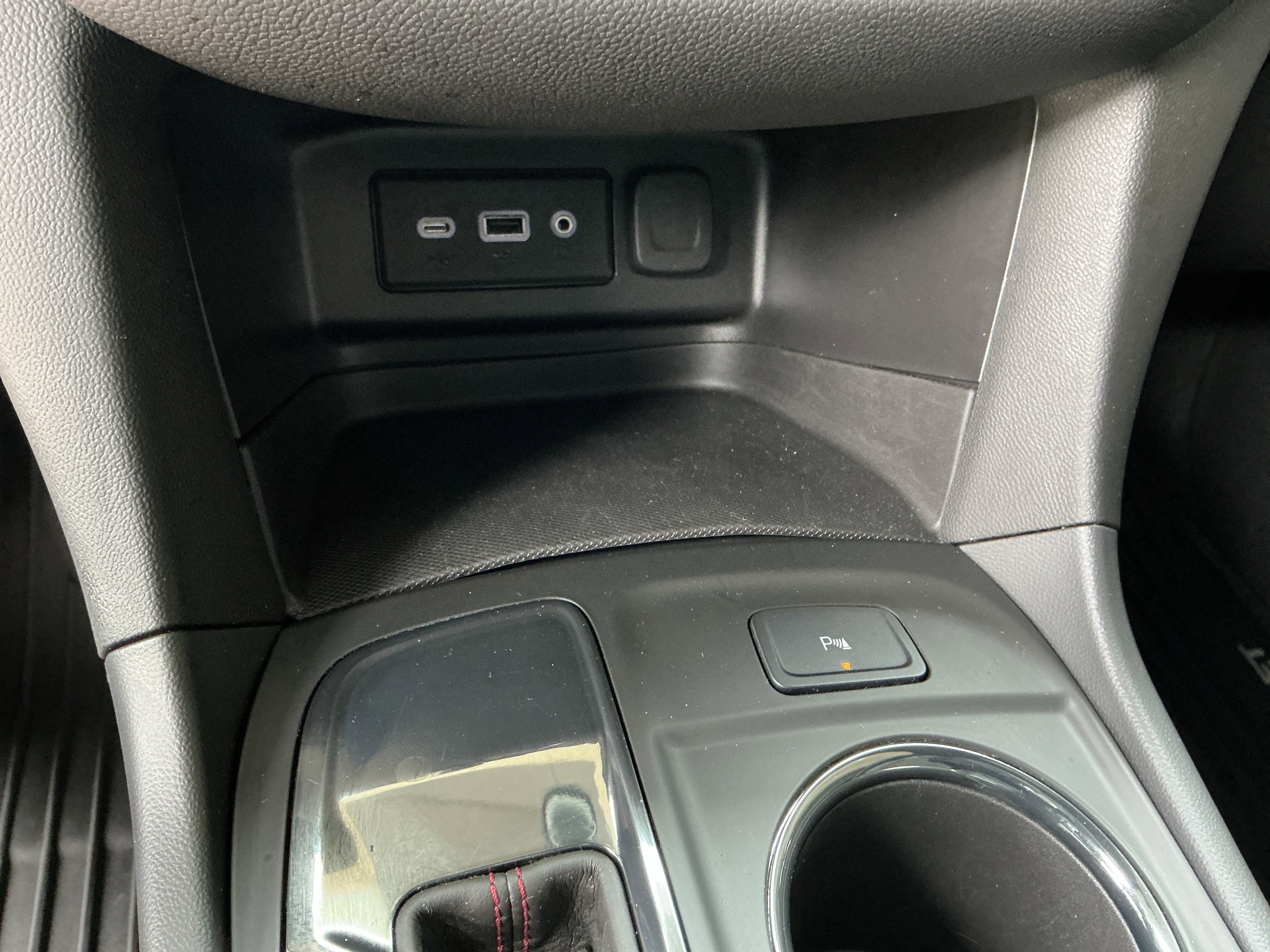 Used 2024 Chevrolet Equinox RS image 27