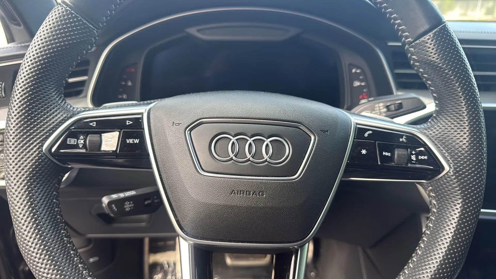 Used 2020 Audi S6 Prestige w/ Prestige Package image 26