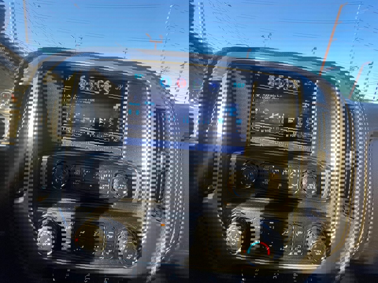 Used 2018 GMC Sierra 2500 SLE image 17