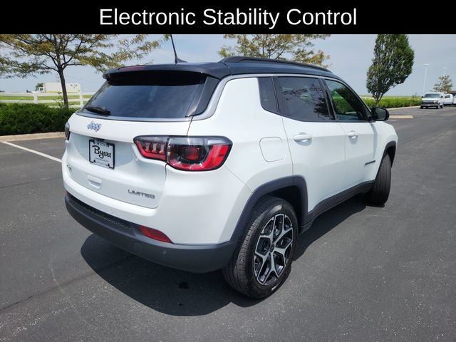Used 2025 Jeep Compass Limited AWD/4WD image 10