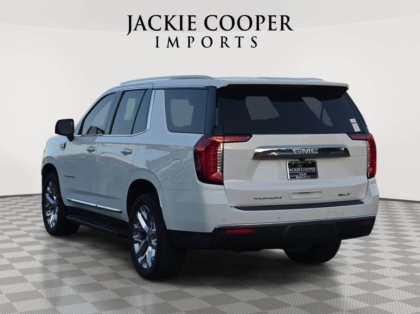 Used 2022 GMC Yukon SLT w/ SLT Premium Package RWD image 7