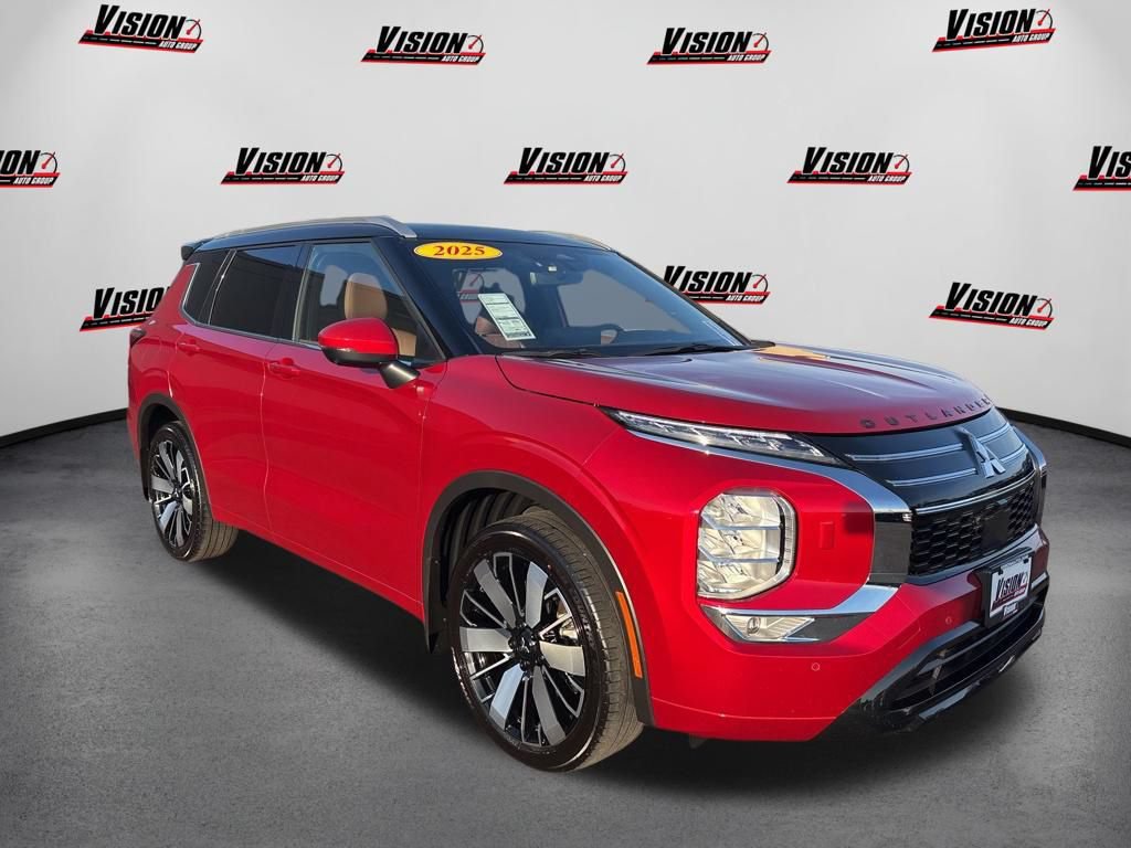 Used 2025 Mitsubishi Outlander SEL AWD/4WD image 3