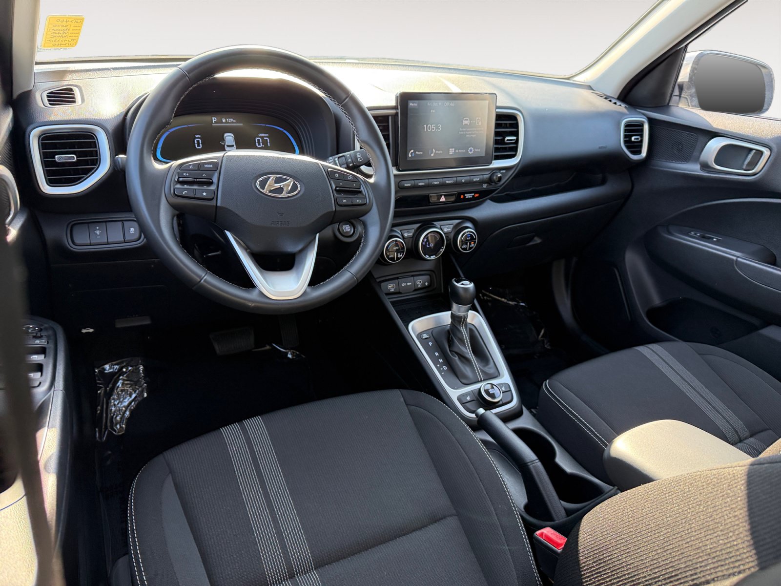 Used 2026 Hyundai Venue SEL FWD image 15