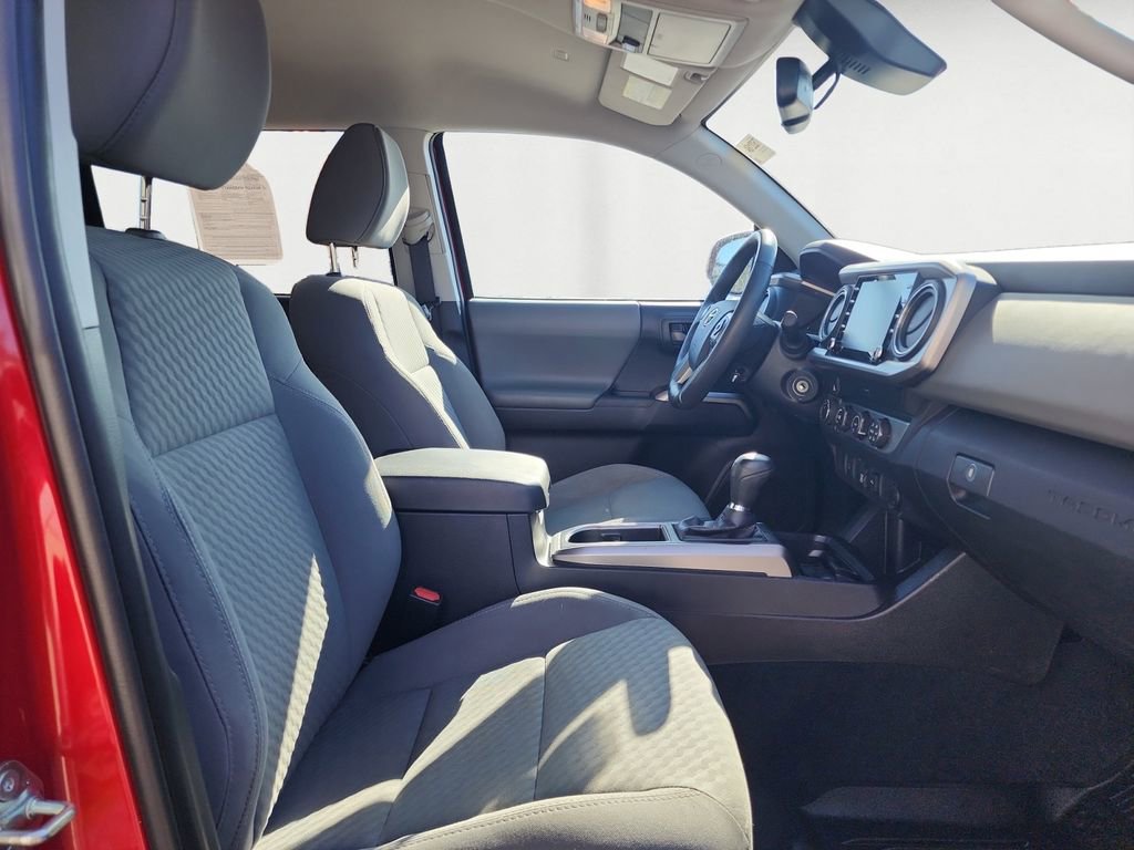 Used 2020 Toyota Tacoma SR5 image 15