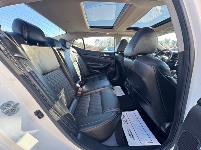 Used 2023 Nissan Maxima Platinum w/ Sport Mat Group FWD image 22